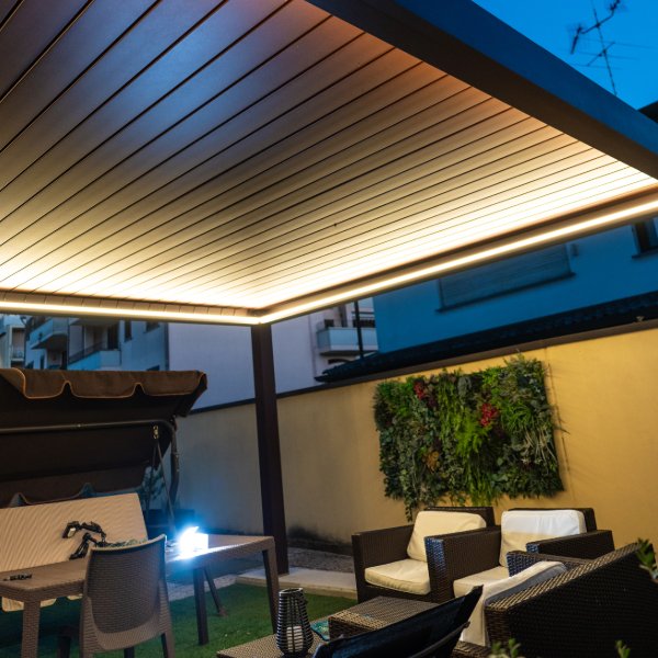 pergola bioclimatica terrazzo privato cbs serramenti